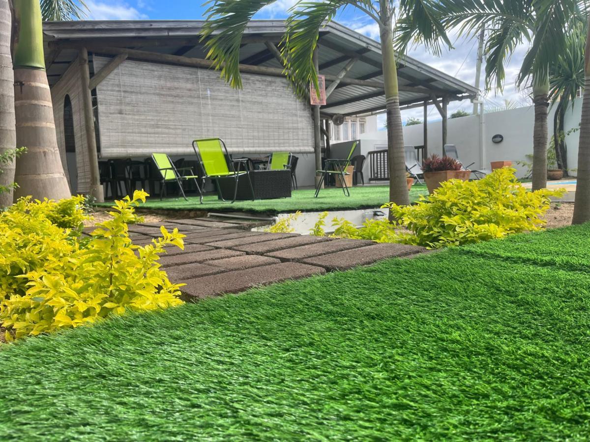 Le Binome Aparthotel Grand-Baie Kültér fotó