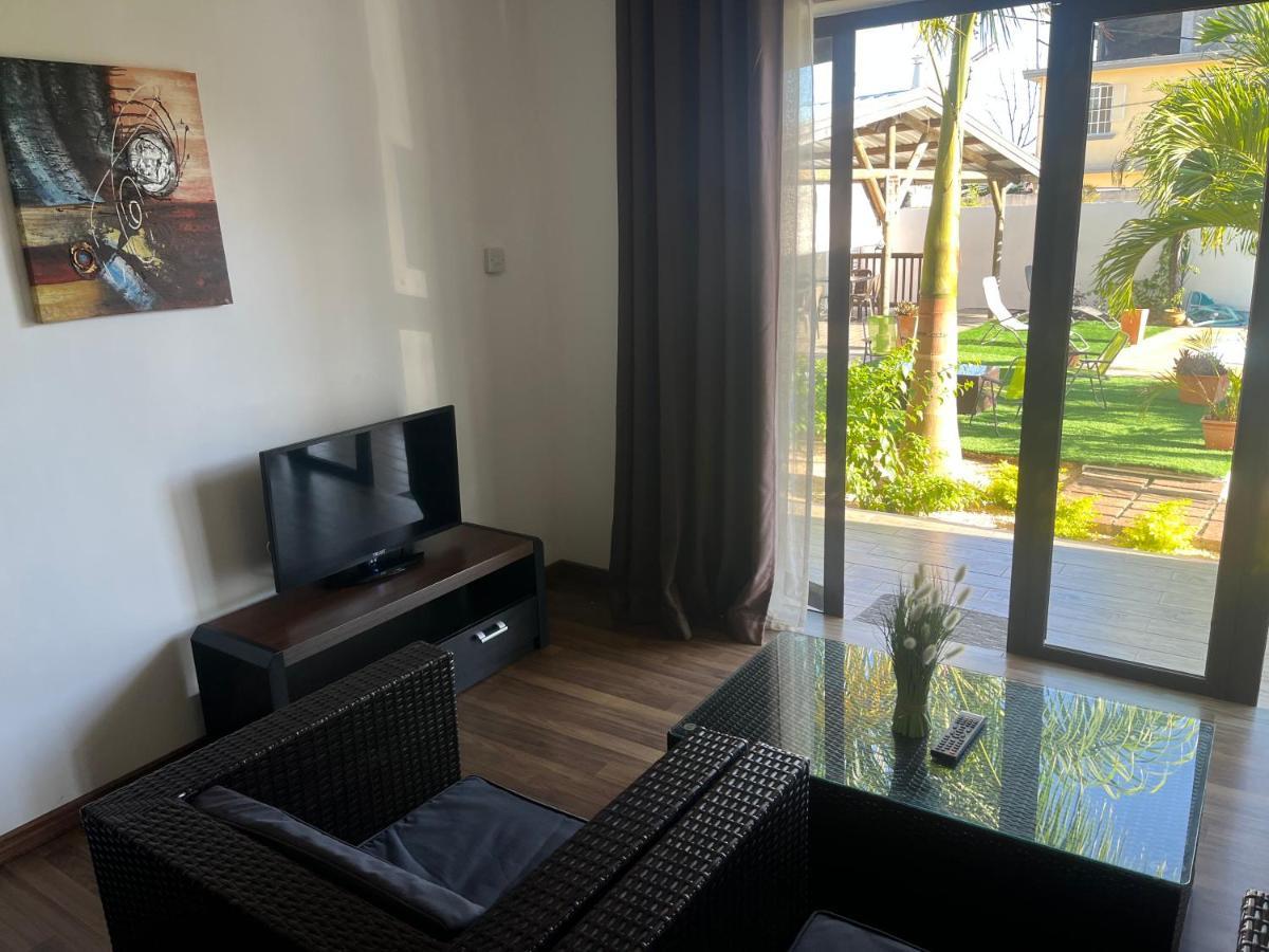 Le Binome Aparthotel Grand-Baie Kültér fotó
