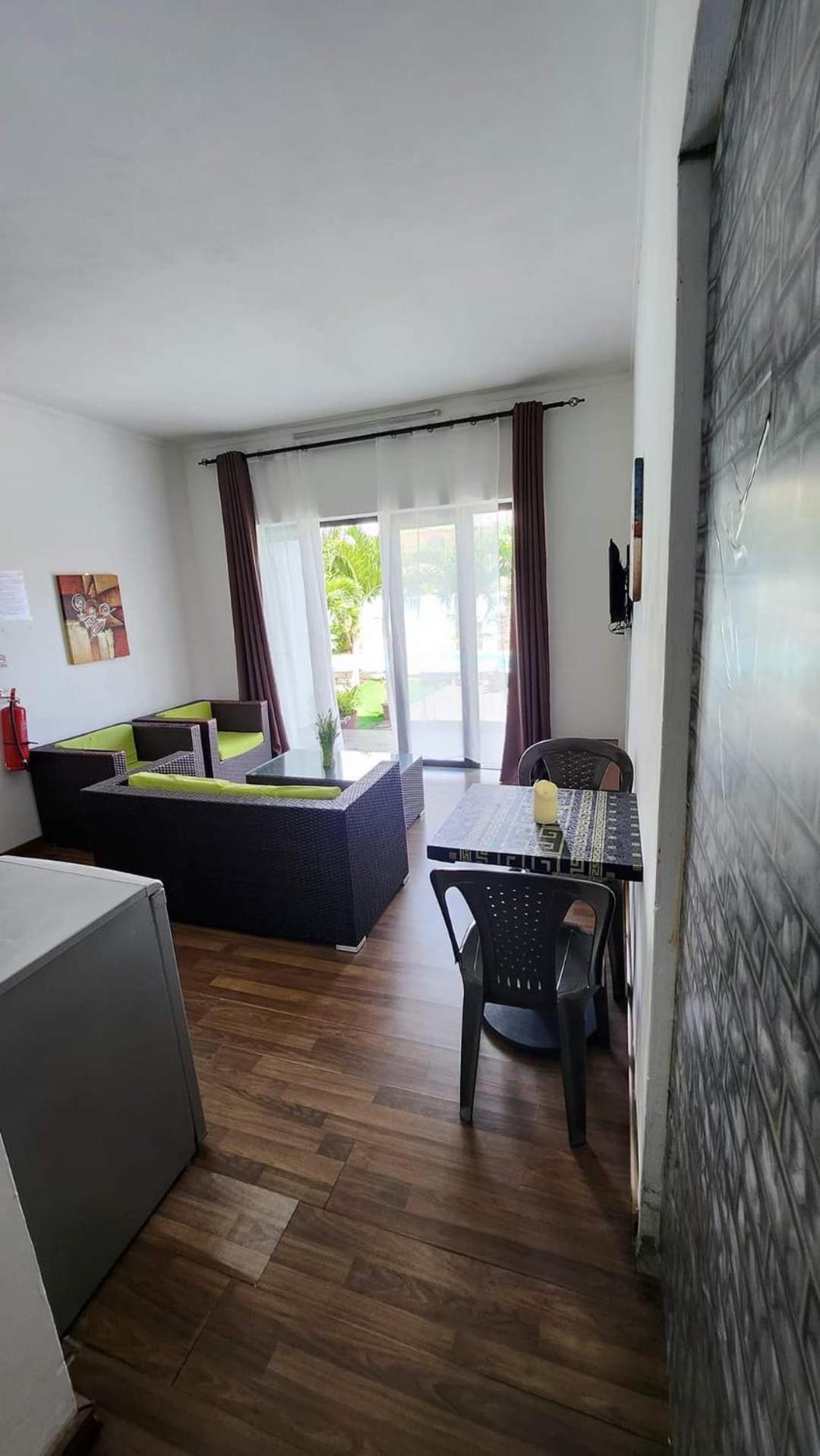 Le Binome Aparthotel Grand-Baie Kültér fotó